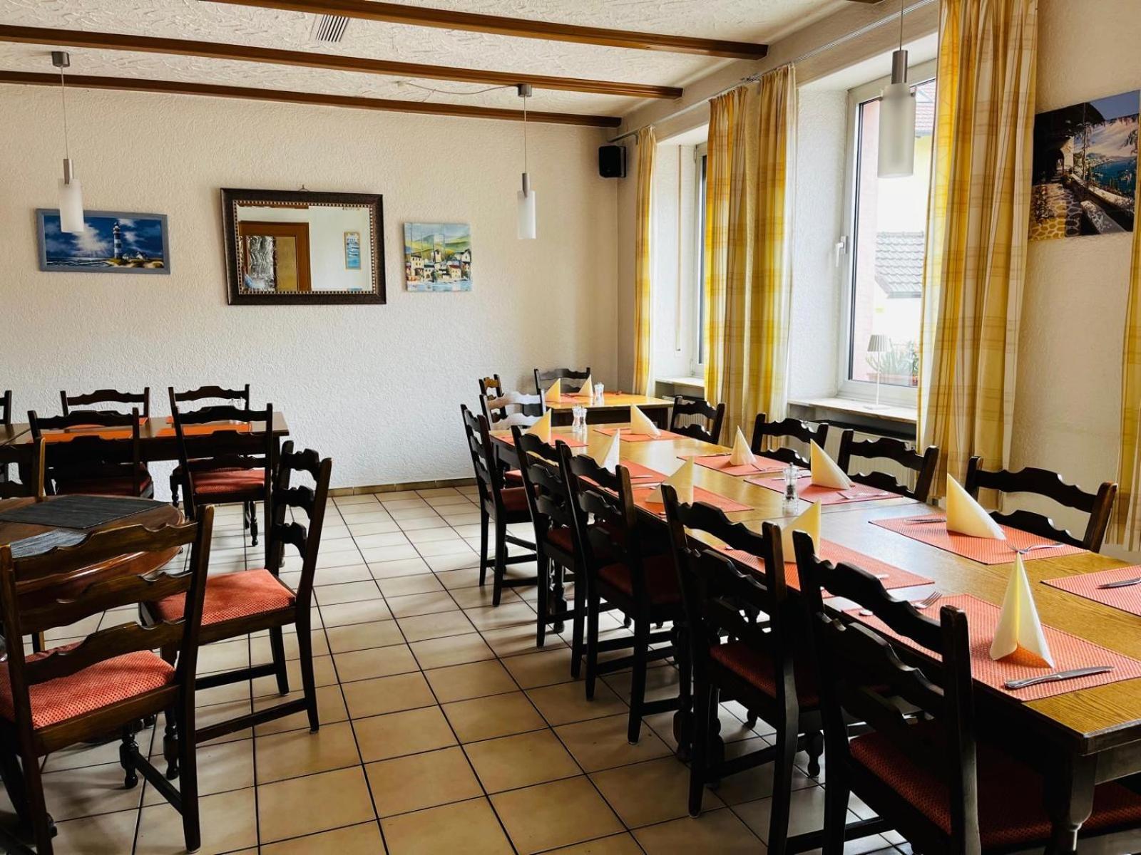 Landgasthof Zur Sonne I Hotel & Restaurant Neuburg am Rhein المظهر الخارجي الصورة