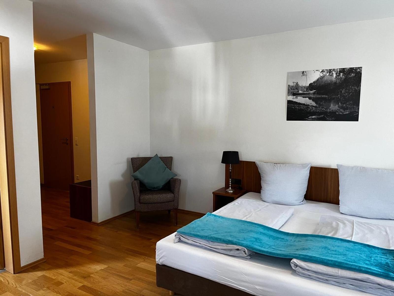 Landgasthof Zur Sonne I Hotel & Restaurant Neuburg am Rhein المظهر الخارجي الصورة