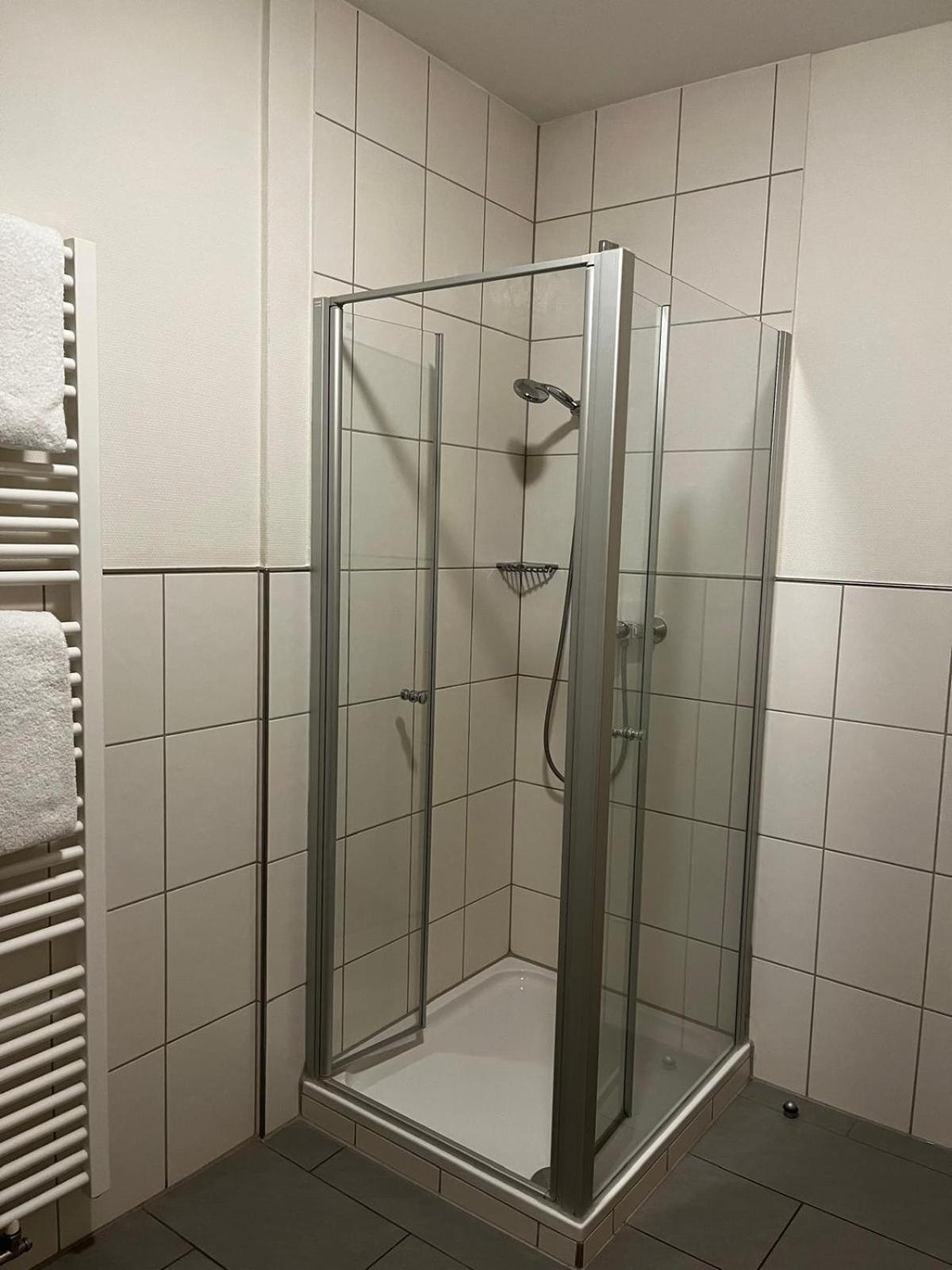 Landgasthof Zur Sonne I Hotel & Restaurant Neuburg am Rhein المظهر الخارجي الصورة