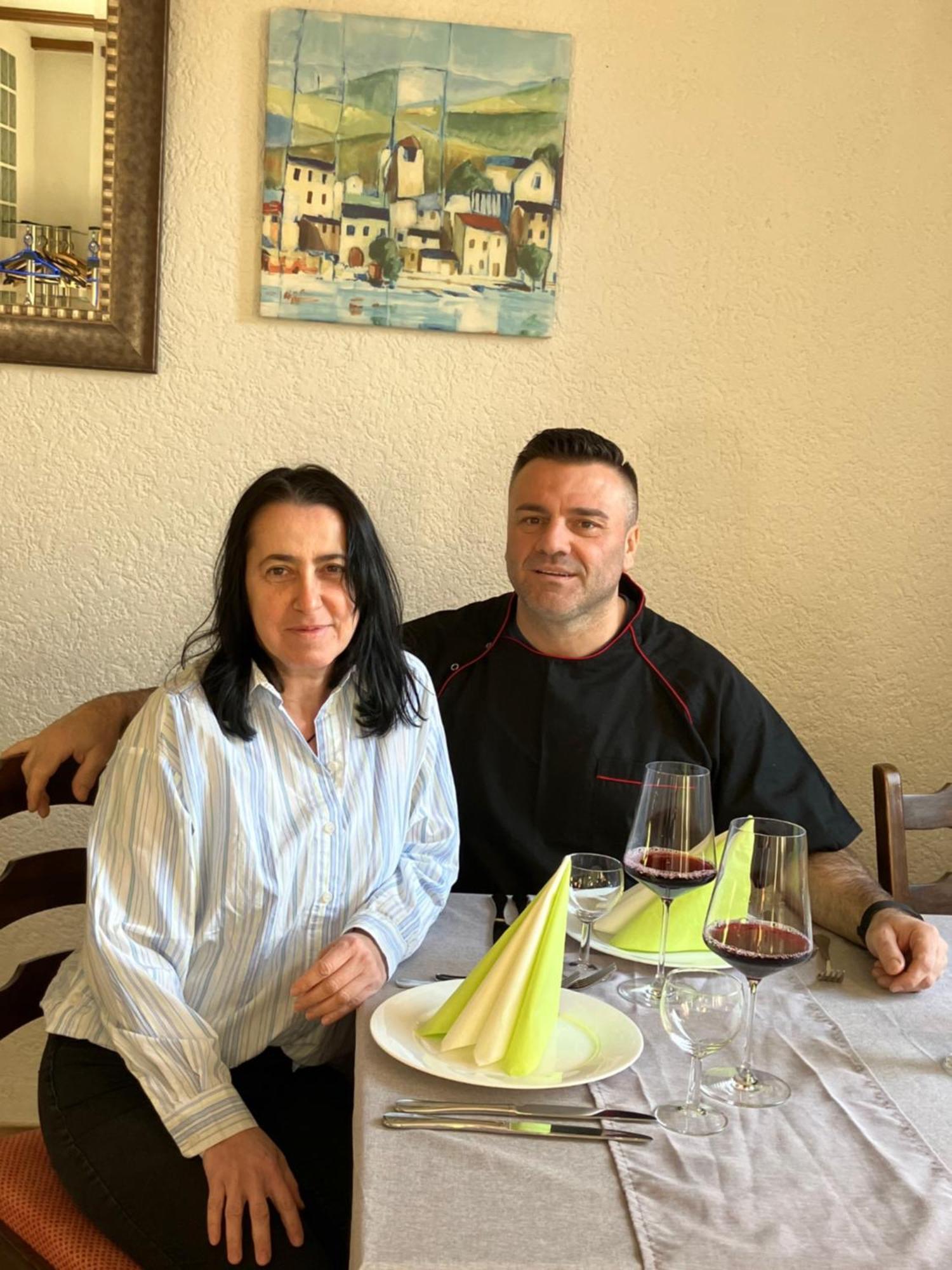 Landgasthof Zur Sonne I Hotel & Restaurant Neuburg am Rhein المظهر الخارجي الصورة